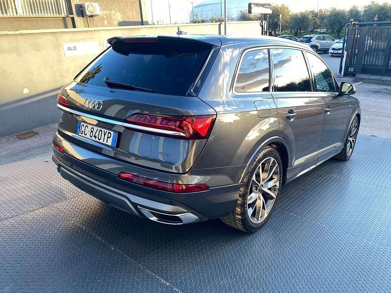 Usata Audi Q7 S-Line 286 CV (210 kW) 2020 Grigio SUV