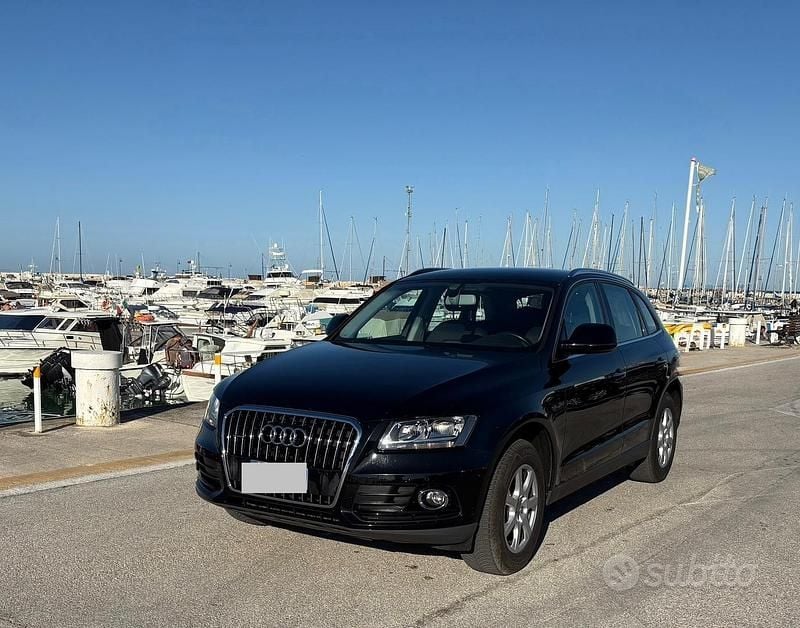 Nero Usata 2015 Audi Q5 SUV | 15.800 € (Buon prezzo) - Immagine 1/4