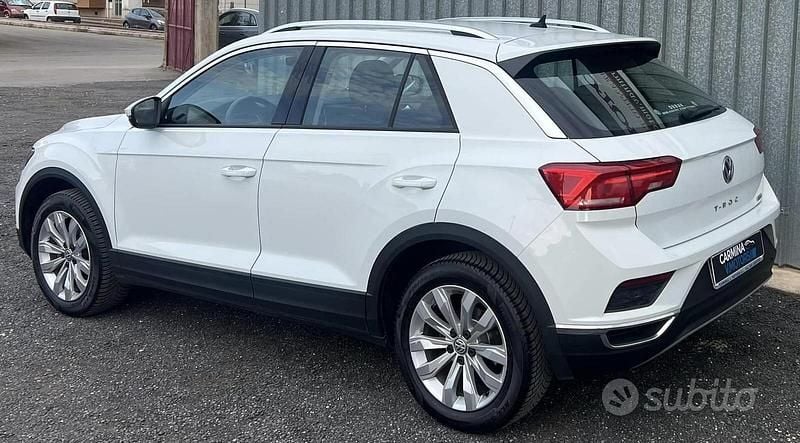 Usata VW T-Roc Style 150 CV (110 kW) 2018 Bianco SUV