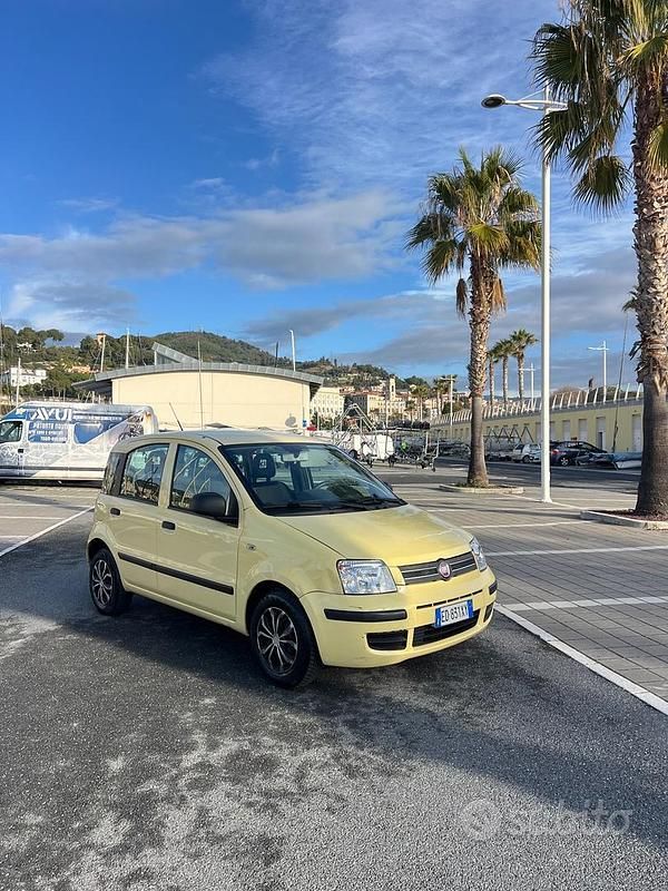 Usata Fiat Panda 54 CV (39 kW) 2010 Giallo Utilitaria