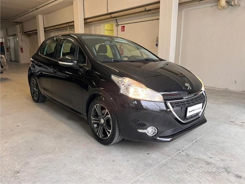 Usata Peugeot 82 Active 2014 Nero Berlina