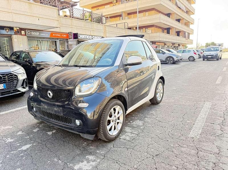 Usata Smart ForTwo Cabrio Passion 90 CV (66 kW) 2018 Nero Cabrio
