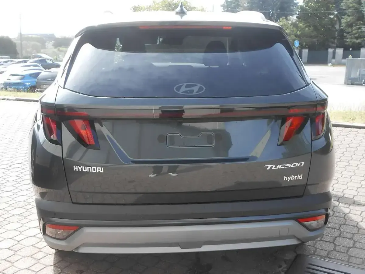 Nuova Hyundai Tucson 179 CV (131 kW) 2026 Cypress green SUV