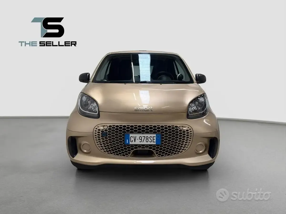 Usata Smart ForTwo Electric Drive 41 kW (56 CV) 2021 Giallo Cabrio