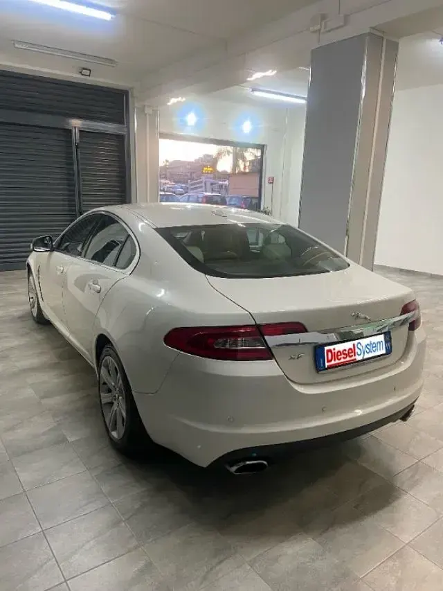 Usata Jaguar XF Premium Luxury 207 CV (152 kW) 2009 Bianco Berlina