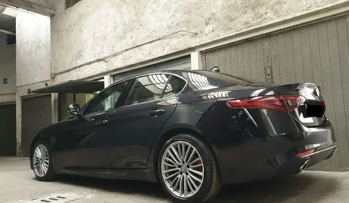 Usata Alfa Romeo Giulia Super 179 CV (131 kW) 2018 Berlina
