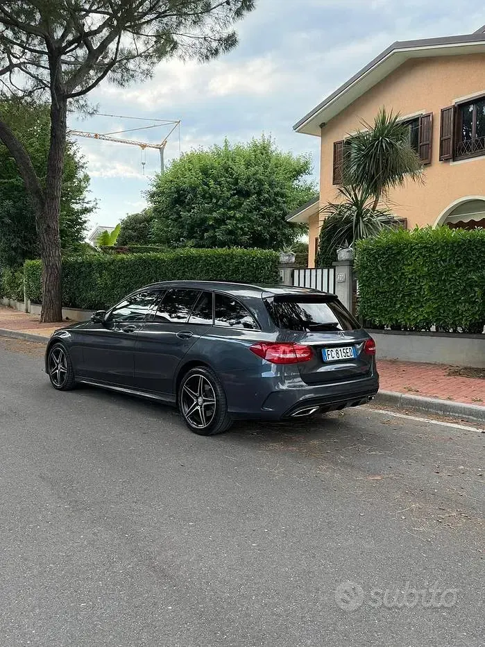 Usata Mercedes C250 AMG 204 CV (150 kW) 2015 Grigio Station wagon