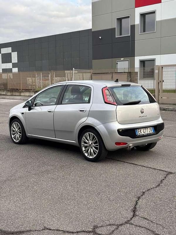 Usata Fiat Punto Evo Dynamic 75 CV (55 kW) 2011 Other Utilitaria