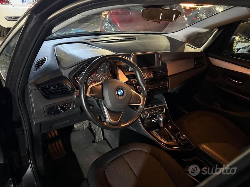Usata BMW 218 Active Tourer Sport Line 150 CV (110 kW) 2016 Grigio Monovolume