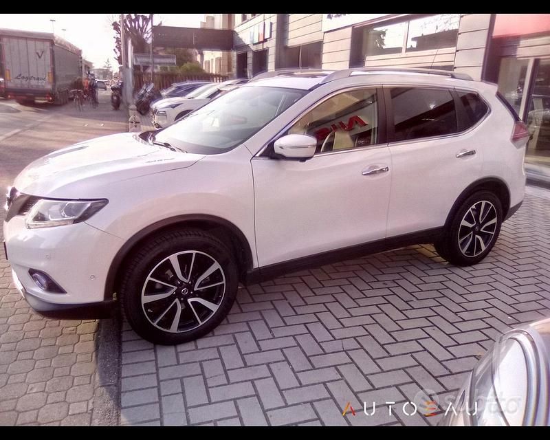 Usata Nissan X-Trail Tekna 130 CV (95 kW) 2016 Bianco SUV