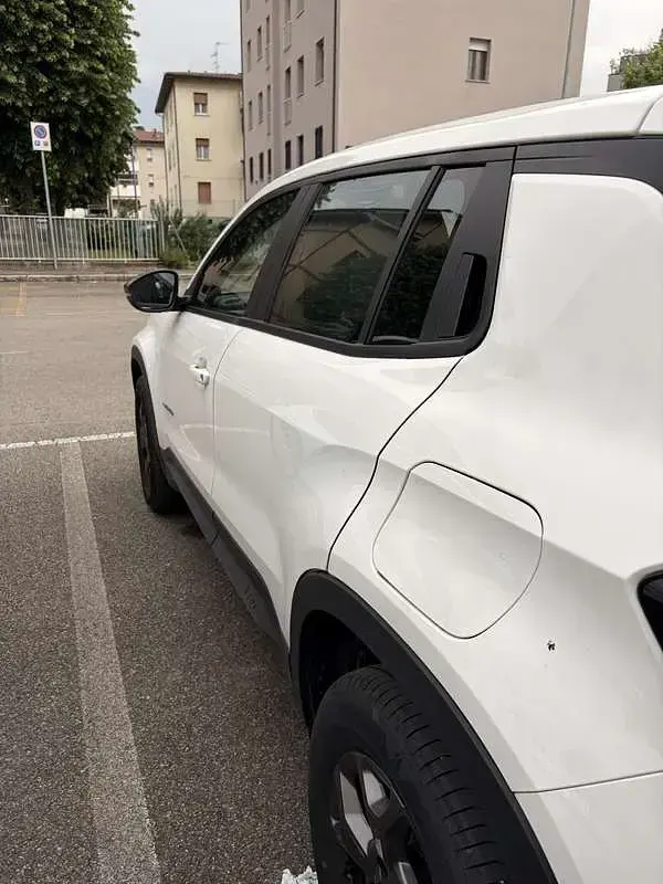 Usata Jeep Avenger Longitude 101 CV (74 kW) 2025 Bianco SUV