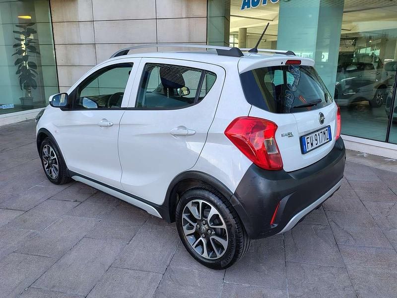 Usata Opel Karl Rocks 73 CV (53 kW) 2019 Bianco metallizzato Utilitaria