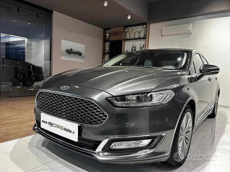 Usata Ford Mondeo S 180 CV (132 kW) 2018 Grigio Station wagon