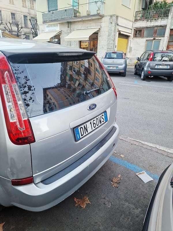 Usata Ford C-MAX Titanium 109 CV (80 kW) 2007 Monovolume