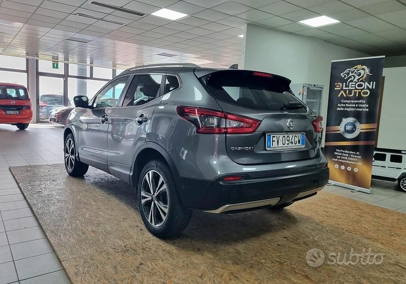 Usata Nissan Qashqai N-Connecta 116 CV (85 kW) 2019 Grigio SUV