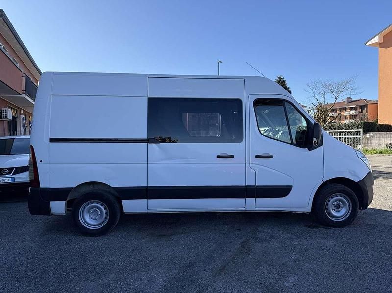 Usata Opel Movano 125 CV (91 kW) 2015 Grigio Monovolume