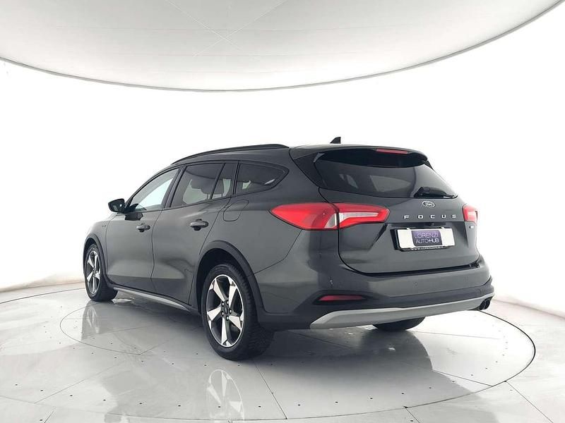 Usata Ford Focus Active 125 CV (91 kW) 2021 Grigio metallizzato Station wagon