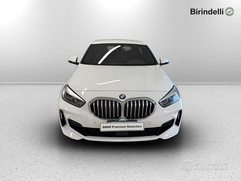 Usata BMW 116 M Sport 116 CV (85 kW) 2023 Alpin white pastello Utilitaria