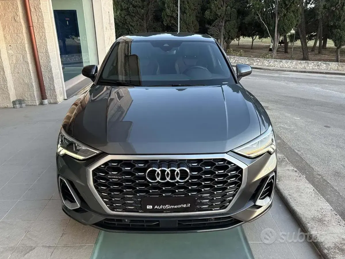 Usata Audi Q3 Sportback S-line plus 150 CV (110 kW) 2022 Grigio SUV