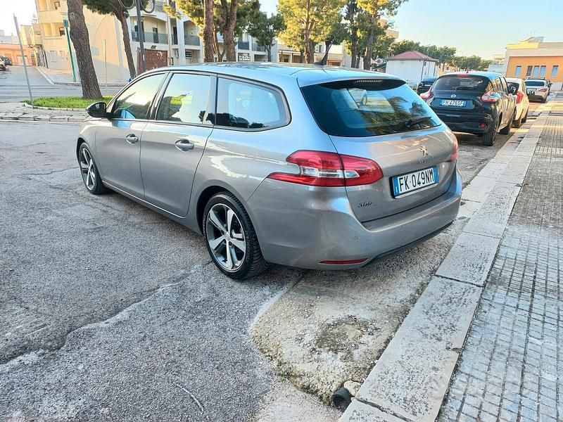 Usata Peugeot 308 SW 100 CV (73 kW) 2017 Grigio Station wagon