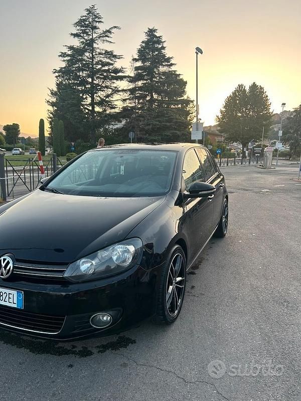 Usata VW Golf VI 110 CV (80 kW) 2011 Nero Utilitaria