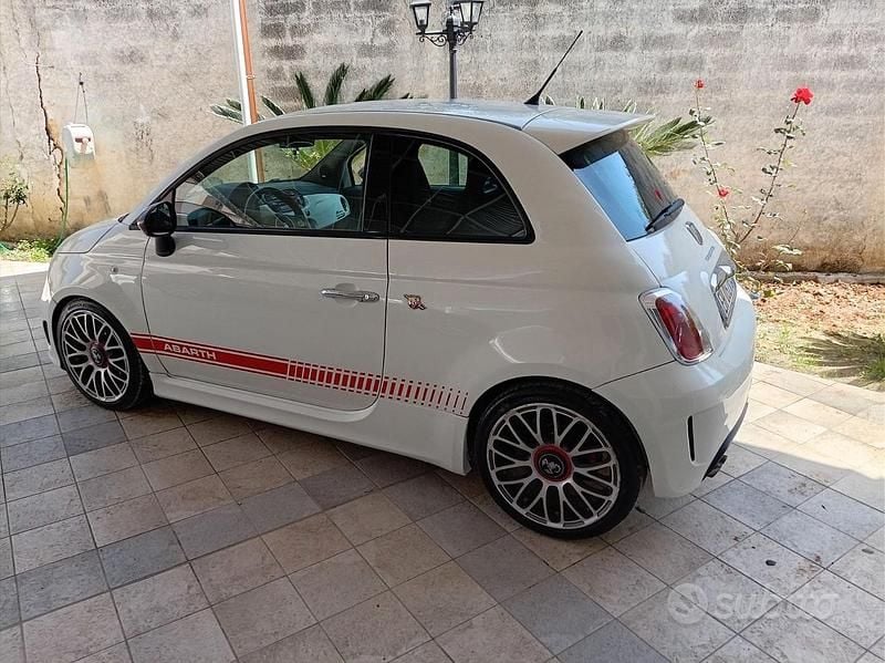 Usata Abarth 500 135 CV (99 kW) 2011 Utilitaria