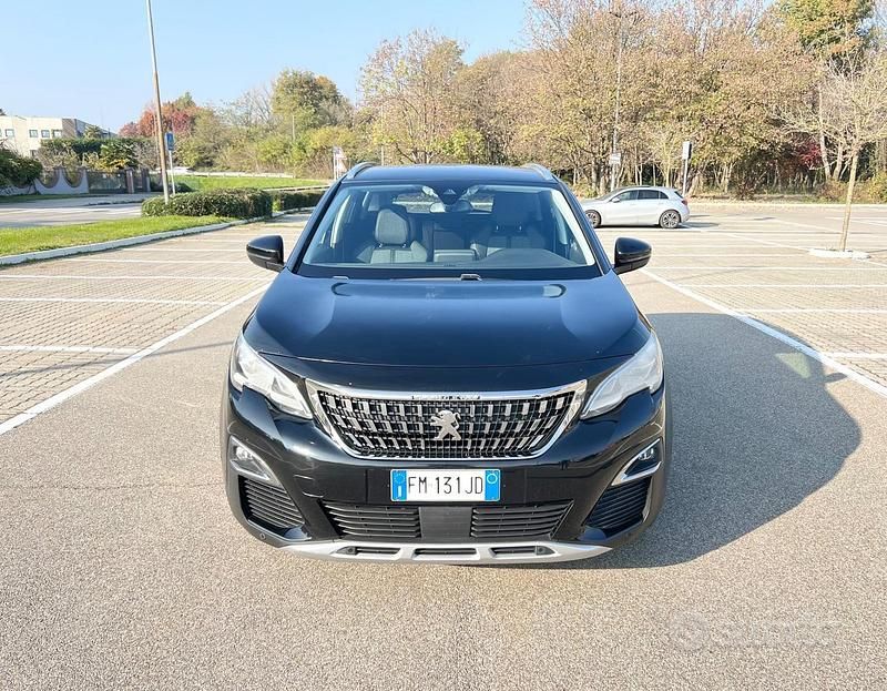 Usata Peugeot 3008 GT-line 120 CV (88 kW) 2018 Nero SUV