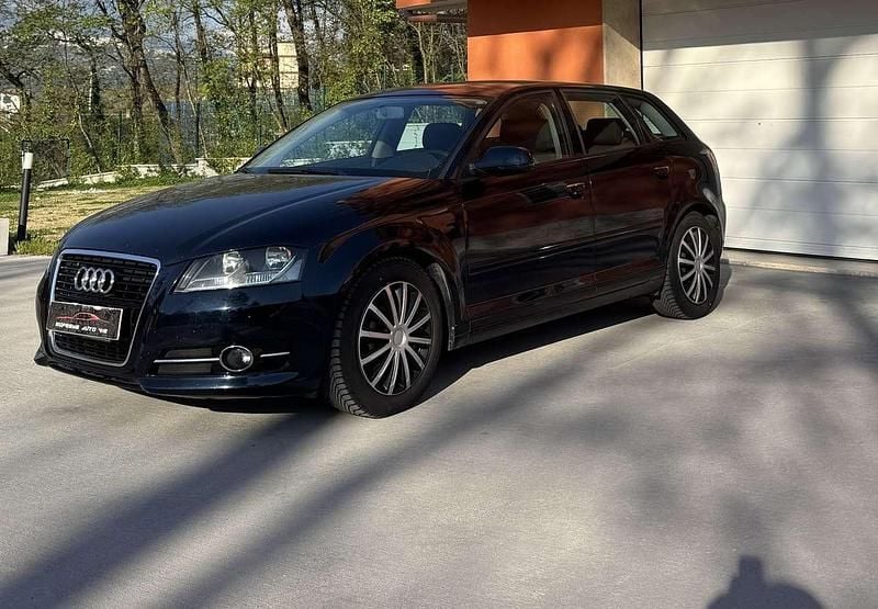 Usata Audi A3 Ambition 105 CV (77 kW) 2011 Other Utilitaria