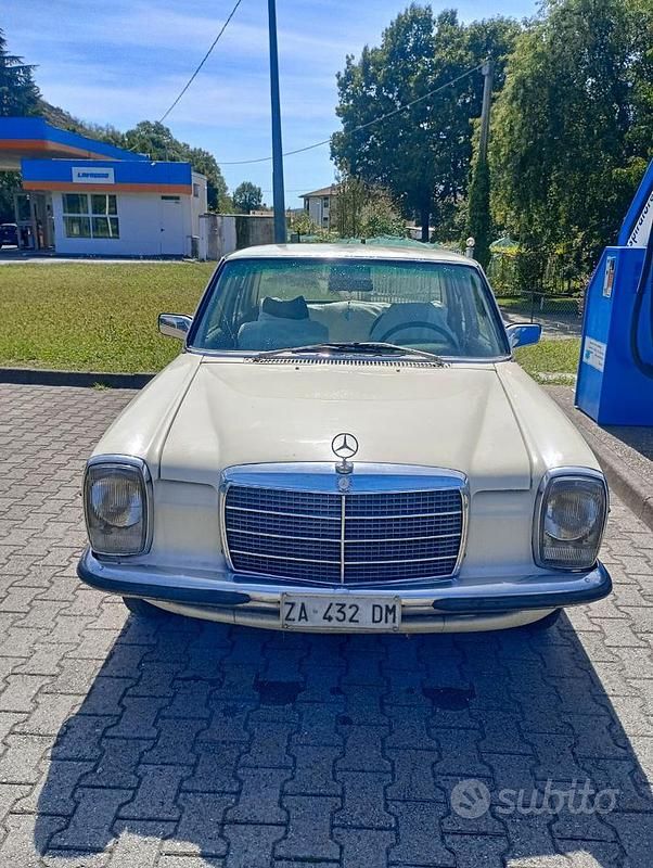 Usata Mercedes 240 1970 Berlina