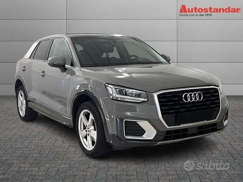 Usata Audi Q2 Business 116 CV (85 kW) 2019 Grigio SUV