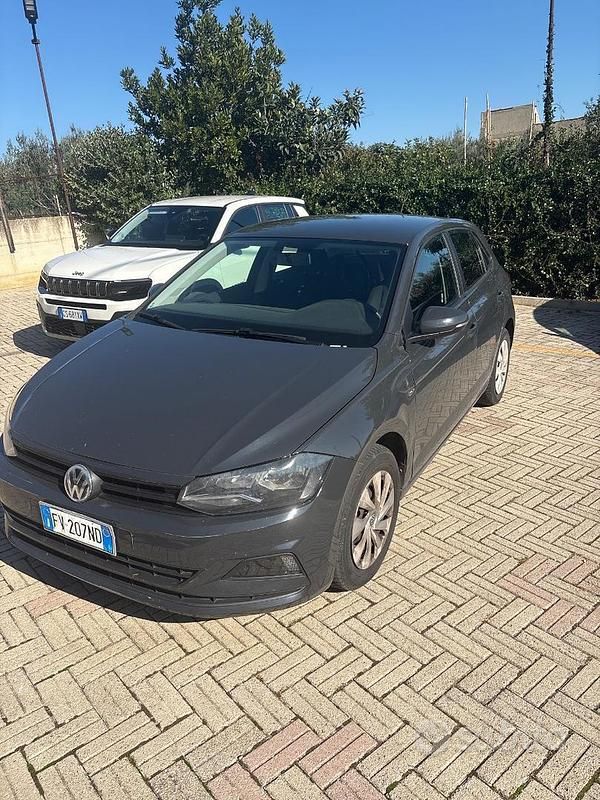 Usata VW Polo 95 CV (69 kW) 2019 Grigio Berlina