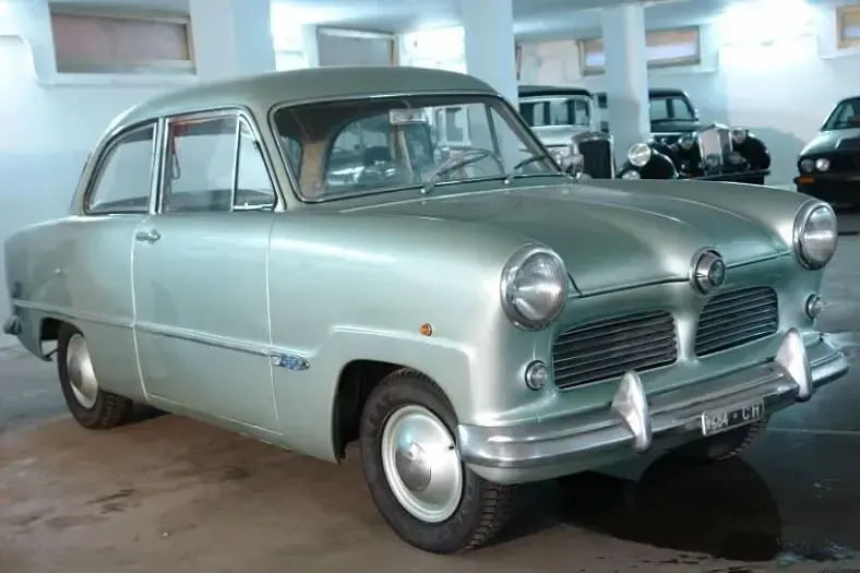 Usata Ford Taunus 33 CV (24 kW) 1953 Verde Berlina
