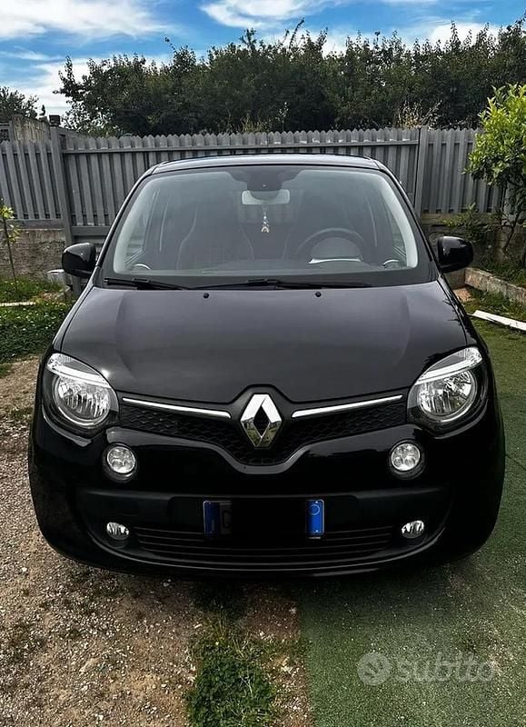 Nero Usata 2018 Renault Twingo LIMITED Due volumi | 7900 € (Ottimo prezzo) - Immagine 1/4