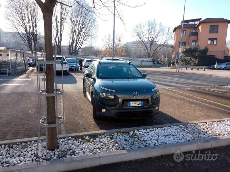 Usata 2015 Citroën C4 Cactus Due volumi | 12.500 € - Immagine 1/4