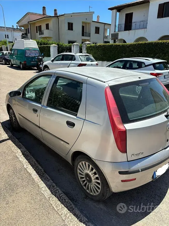 Usata Fiat Punto 69 CV (50 kW) 2004 Utilitaria