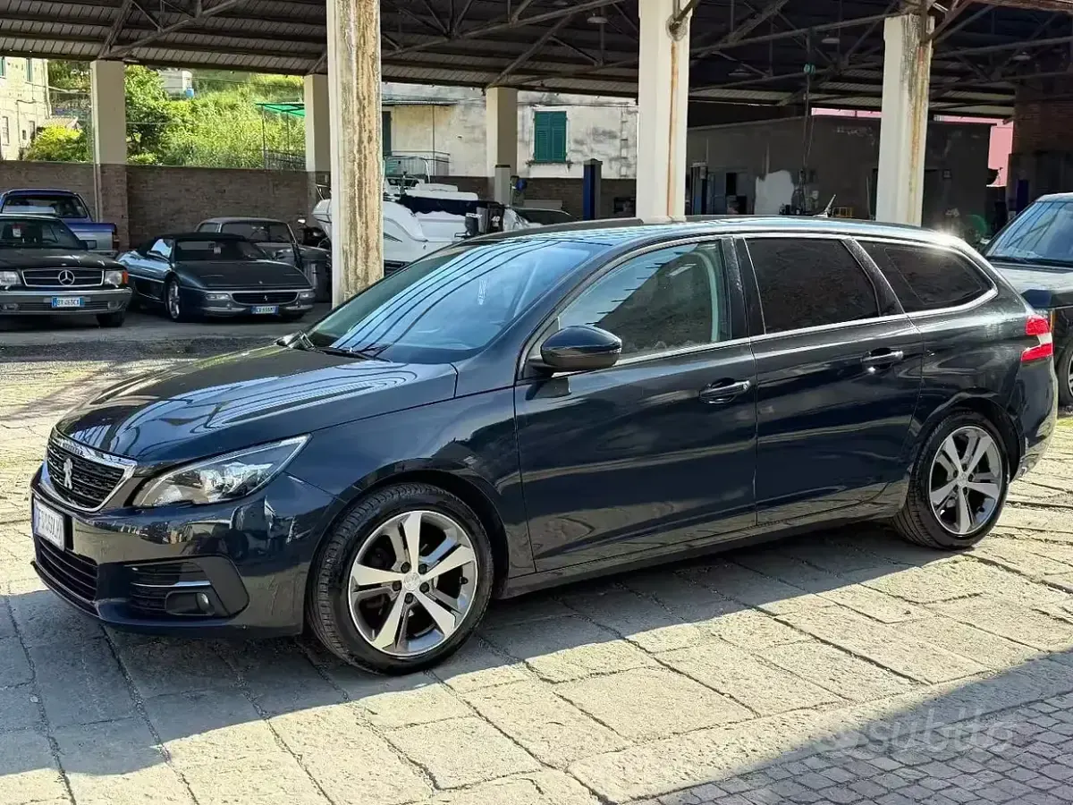 Usata Peugeot 308 Allure 131 CV (96 kW) 2018 Grigio Station wagon