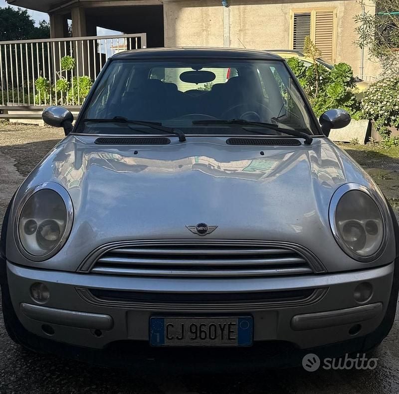 Grigio Usata 2003 Mini Cooper Utilitaria | 2800 € - Immagine 1/4