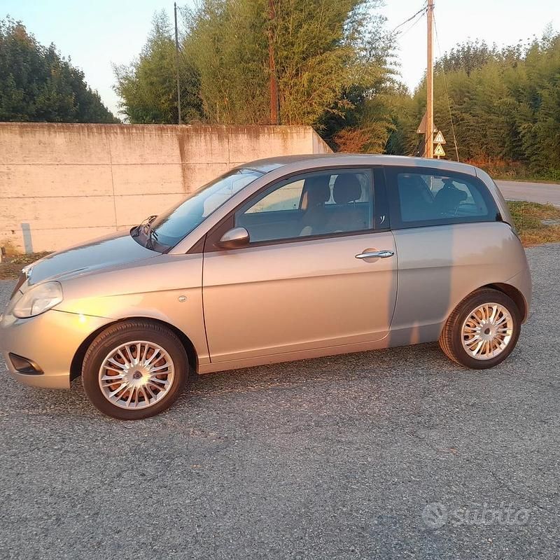 Usata Lancia Ypsilon 2008 Utilitaria