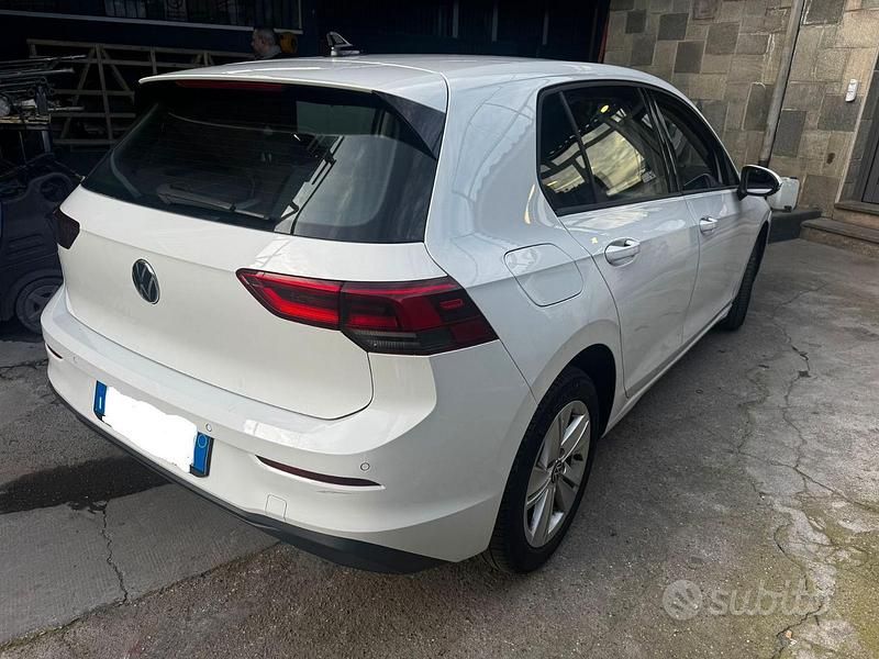 Usata VW Golf VIII Style 150 CV (110 kW) 2023 Bianco Berlina