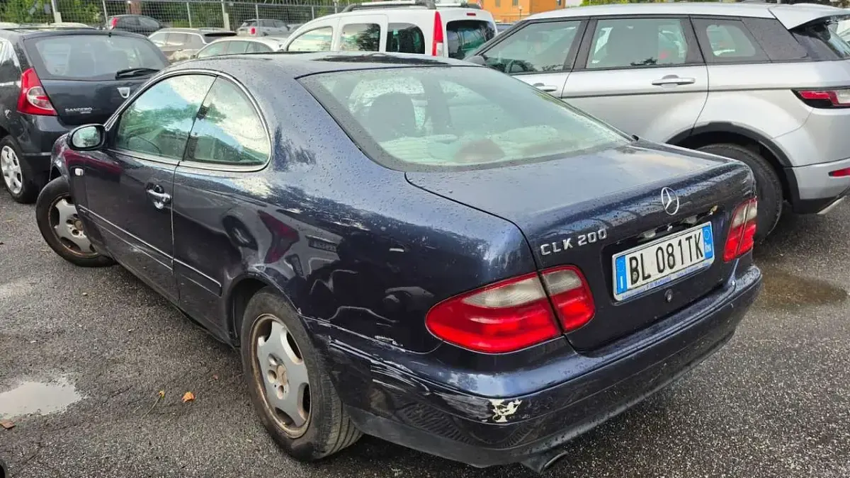 Usata Mercedes CLK200 Elegance 136 CV (100 kW) 1999 Blu/azzurro Coupé
