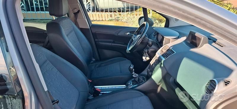 Usata Opel Meriva Cosmo 130 CV (95 kW) 2011 Grigio Monovolume