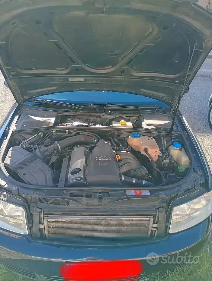 Usata Audi A4 102 CV (75 kW) 2004 Blu Berlina