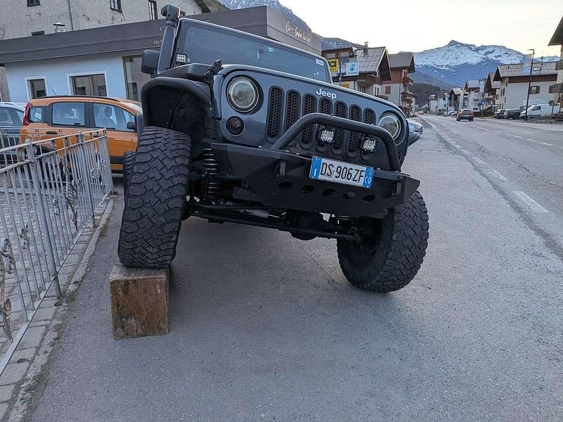 Usata Jeep Wrangler Sport 177 CV (130 kW) 2008 Blu/azzurro SUV