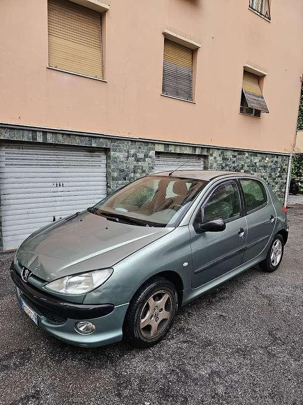 Usata Peugeot 206 60 CV (44 kW) 2000 Berlina