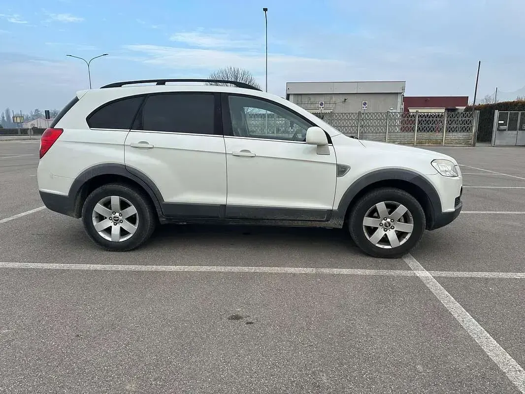 Usata Chevrolet Captiva LT 136 CV (100 kW) 2010 SUV