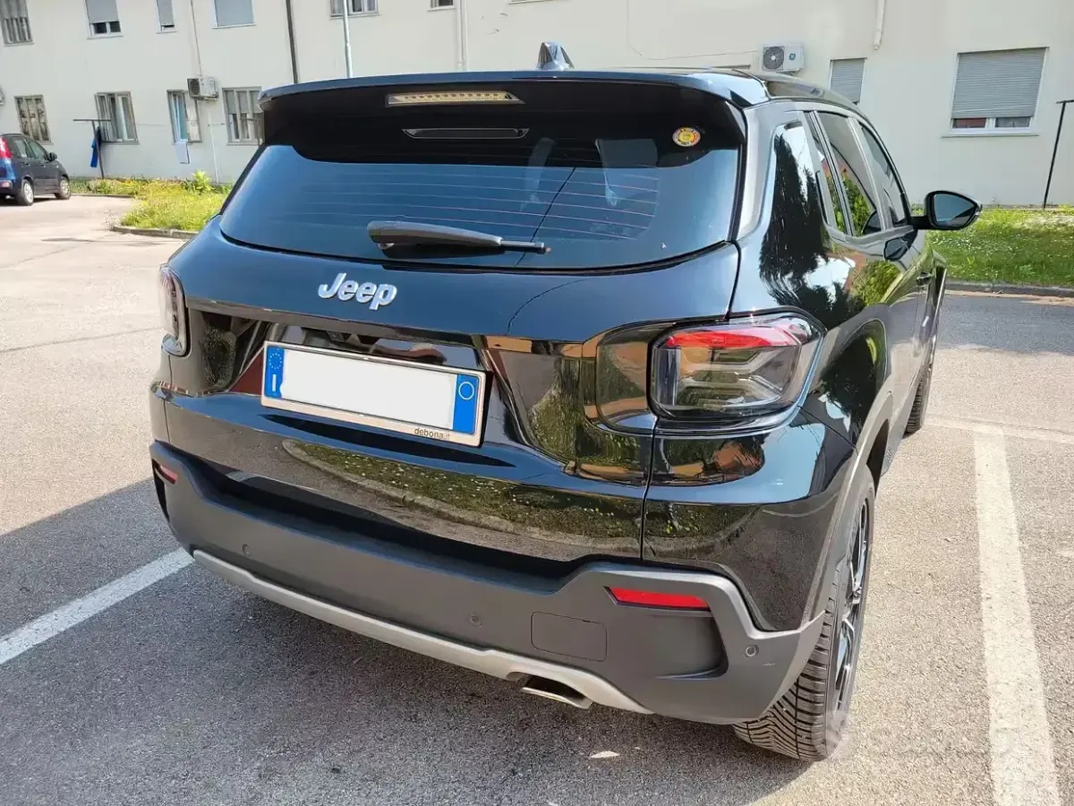Usata Jeep Avenger 101 CV (74 kW) 2023 Nero SUV