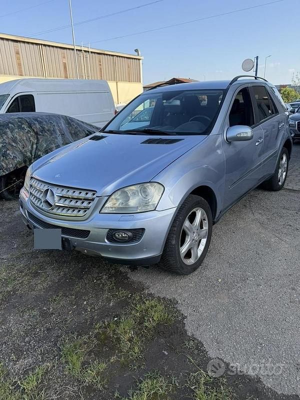 Usata Mercedes ML320 2007 Blu SUV