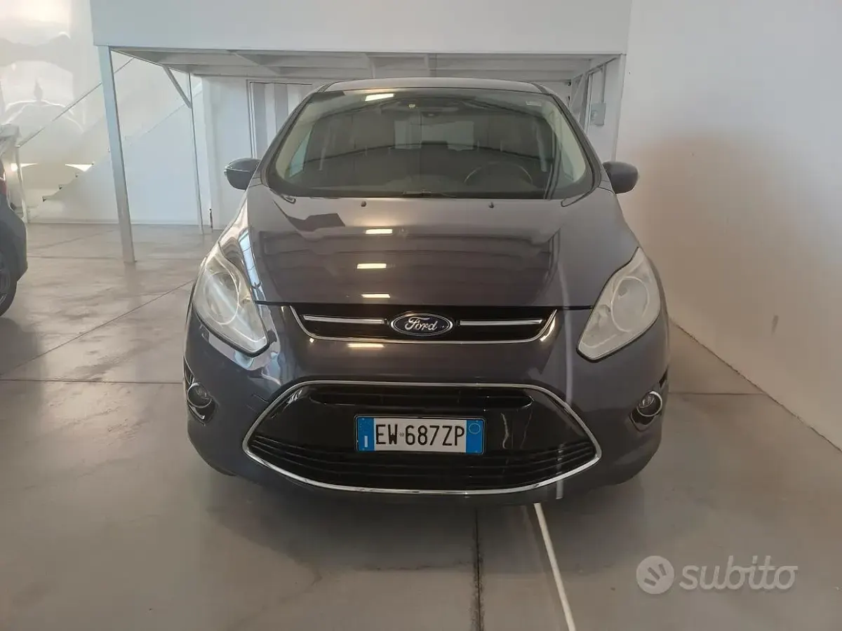 Usata Ford C-MAX Titanium 116 CV (85 kW) 2014 Grigio Monovolume