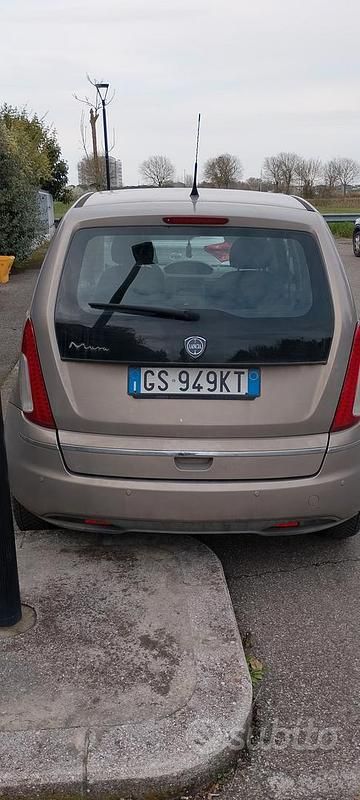 Usata Lancia Musa 77 CV (56 kW) 2010 Monovolume