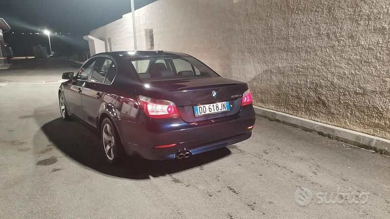 Usata BMW 530 2005 Blu Berlina
